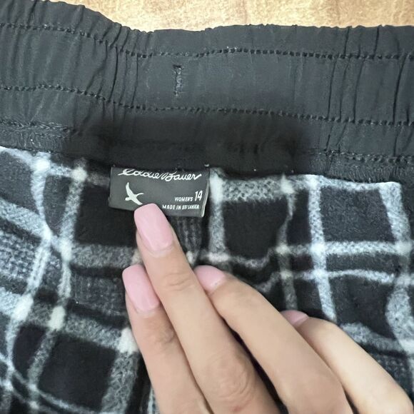 Eddie Bauer Women's Lined Pull On Pants Size 14 Black Polar Fleece Outdoor Hike - Picture 2 of 8